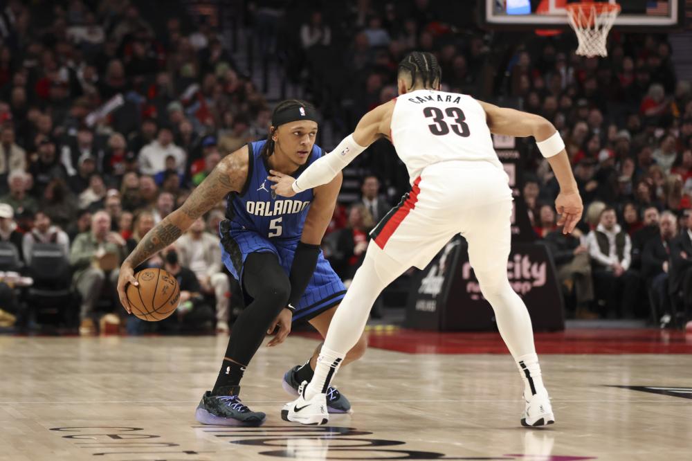 过中路短传 过中路短传