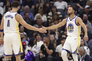 通过观察他 通过观察他