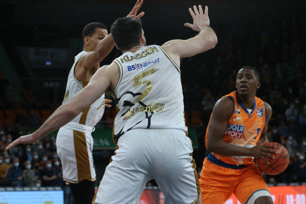 经进入豪华 经进入豪华